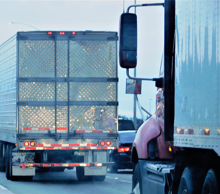 tailgaiting semi-truck lawyer in texas